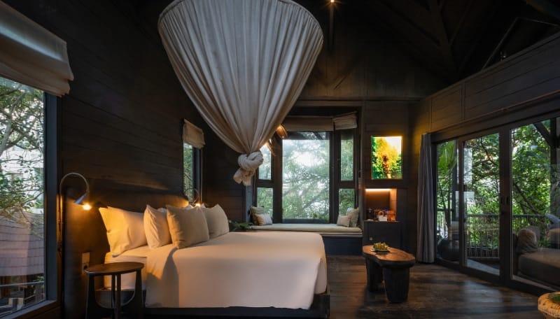 Treehouse Hideway